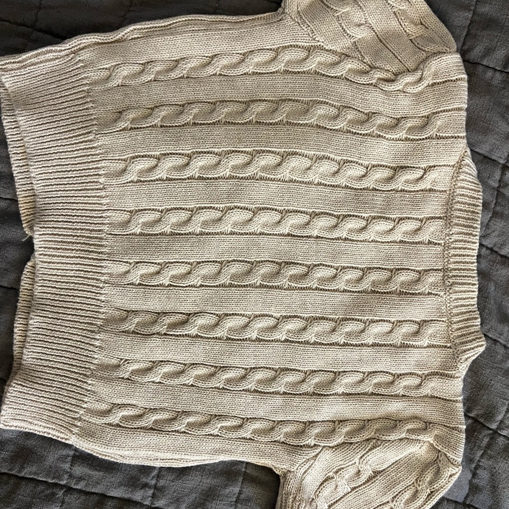 Brandy Melville Tan/Beige Cable Knit  Cardigan - Picture 3 of 3